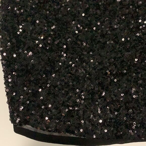 🌟FOREVER 21 Sequin Cropped Top🌟 - Picture 4 of 7